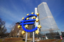 Grèce: la BCE fait obstruction à la démocratie